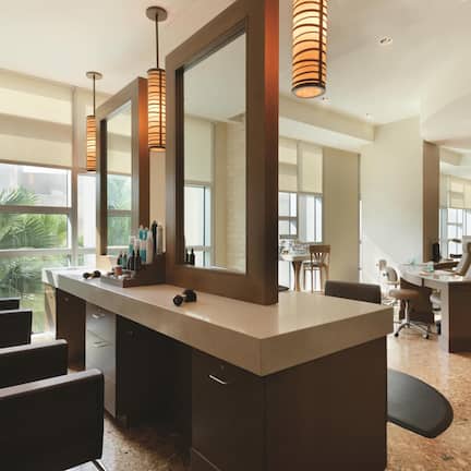 Couples treatment rooms, hot tub, steam room, body treatments