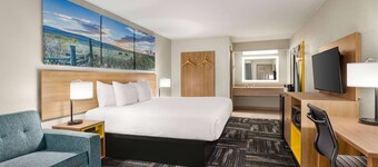 Days Inn by Wyndham Paris