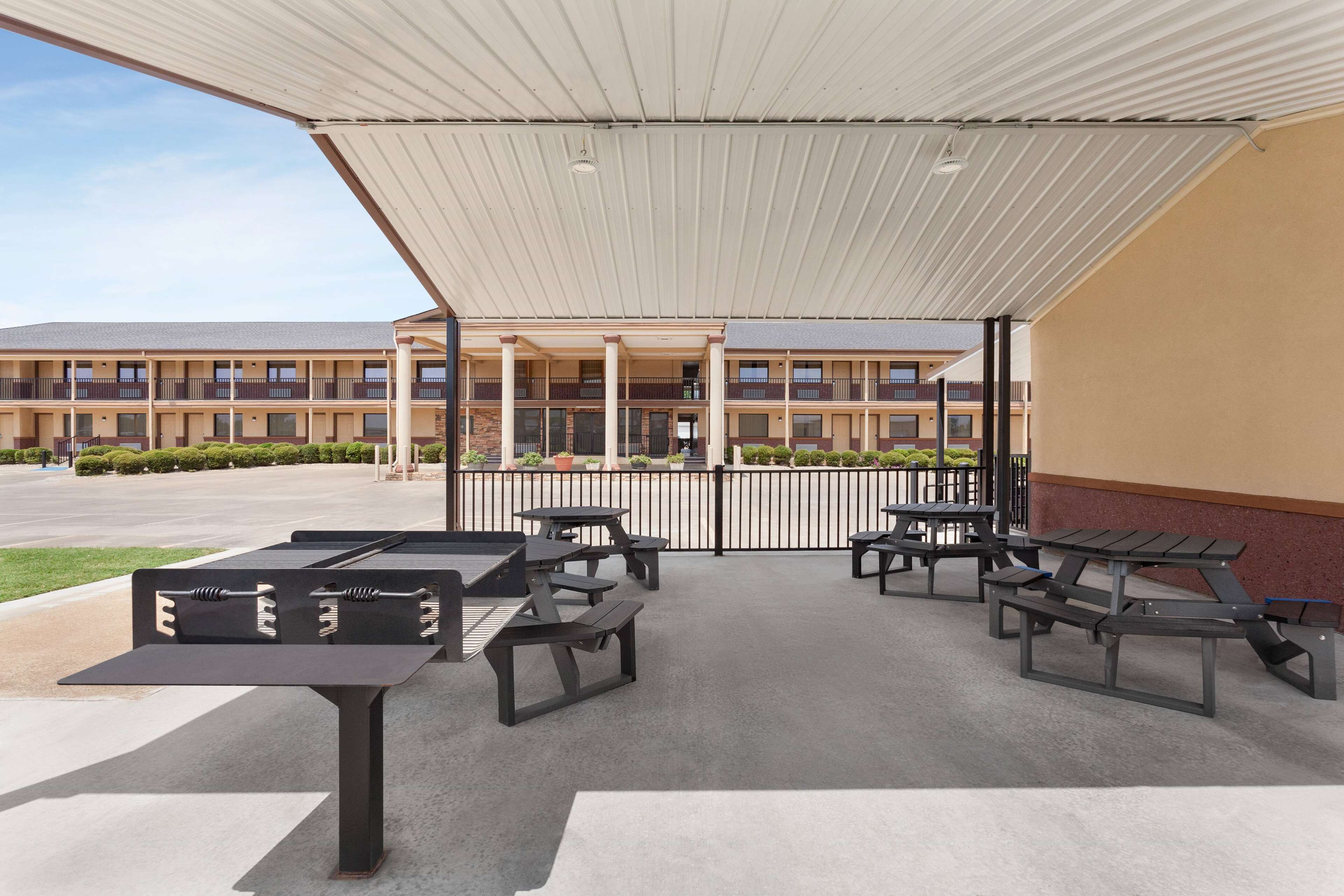 BBQ/picnic area