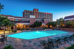 Seasonal outdoor pool - Sheraton Salt Lake City Hotel (Salt Lake City)