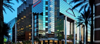 นิวออร์ลีนส์ แมริออท เมแทรี ที ่เลคเวย์