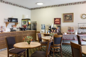 Café da manhã continental grátis todos os dias