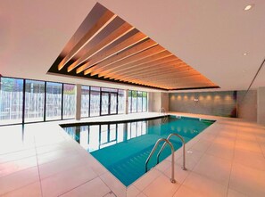 Una piscina techada
