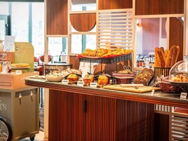 Desayuno buffet todos los días (con cargo)