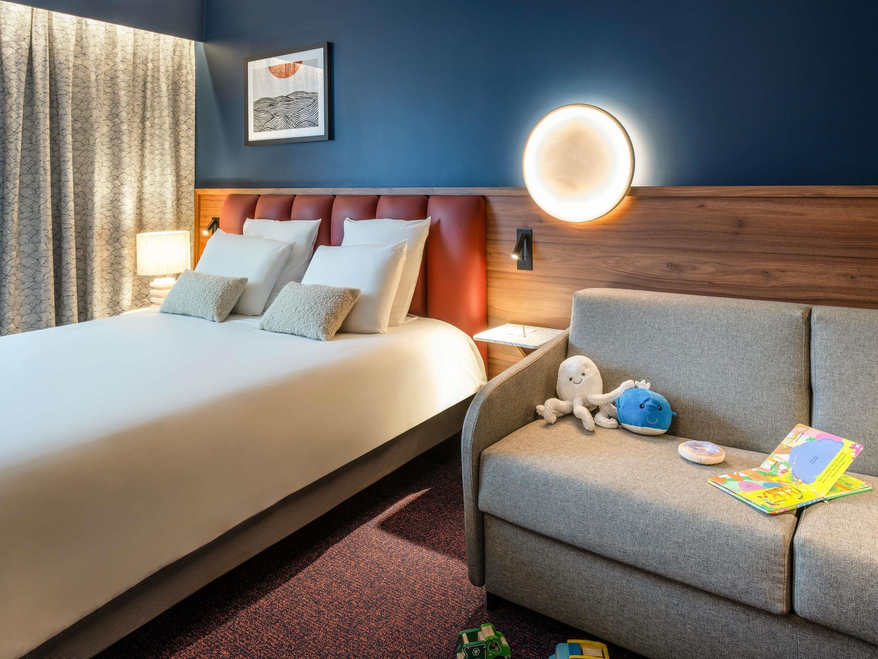 Chambre Familiale, 1 grand lit et 1 canapé-lit | 1 chambre, literie de qualité supérieure, décoration personnalisée
