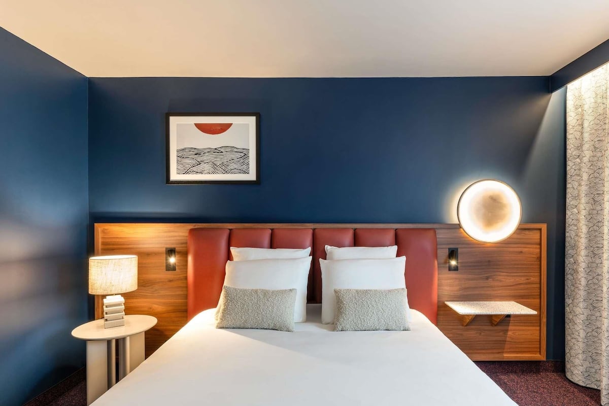 1 bedroom, premium bedding, individually decorated