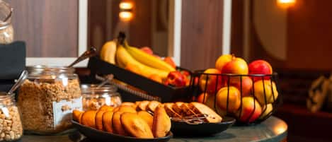 Daily buffet breakfast (EUR 20 per person)