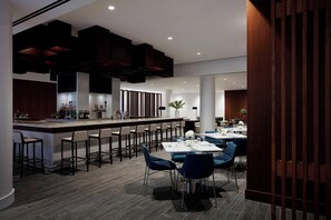 Bar (on property) - Long Island Marriott (Uniondale)