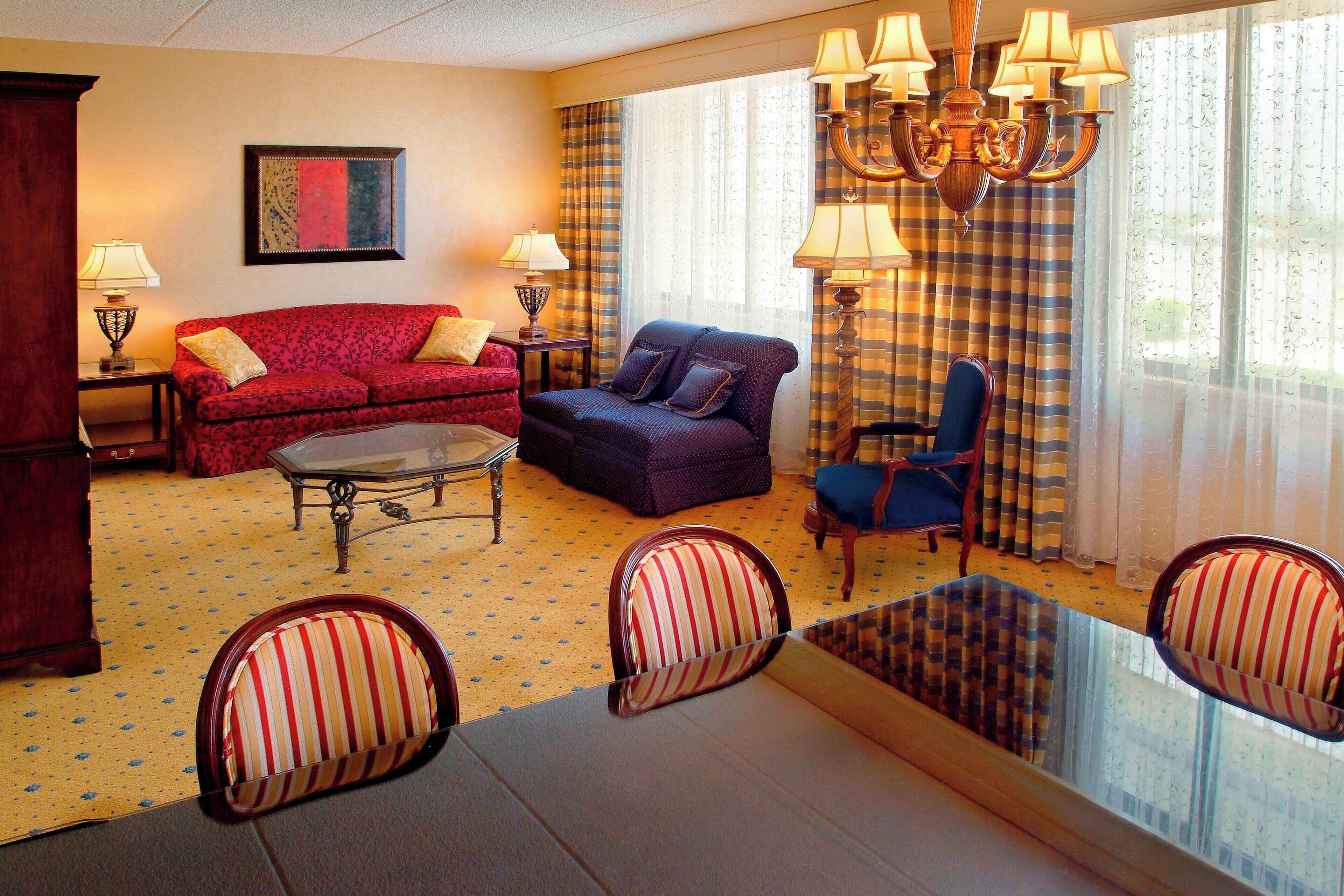 LCD TV, Netflix, streaming services