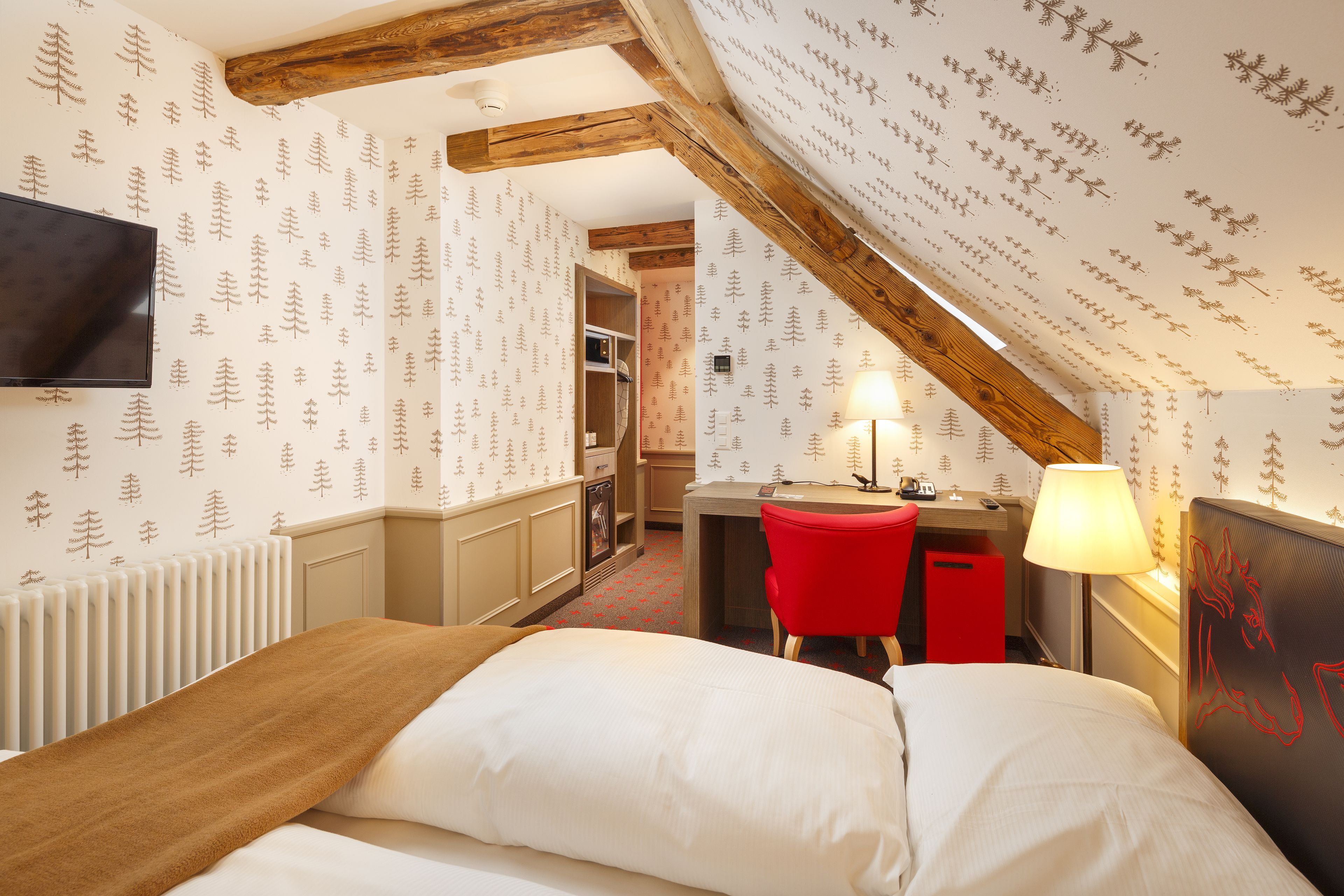 superior double room | premium bedding, down duvets, minibar, in-room safe