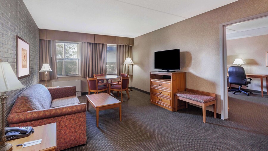 Travelodge by Wyndham Winchester