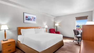 Room, 1 King Bed, Non Smoking (Mobility, Walk-In Shower) | In-room safe, desk, iron/ironing board, free cribs/infant beds