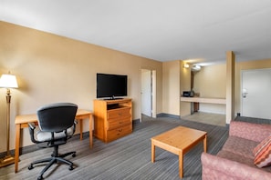 Suite, 1 King Bed, Smoking | Living area | LED TV