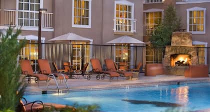 Hilton Santa Fe Historic Plaza