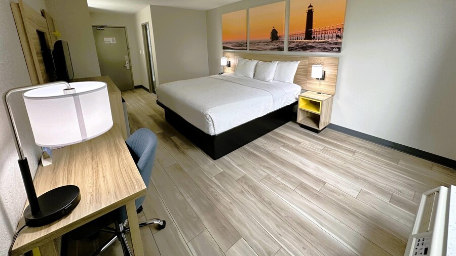 Days Inn by Wyndham Holland