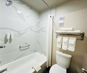 Combined shower/tub, eco-friendly toiletries, hair dryer, towels