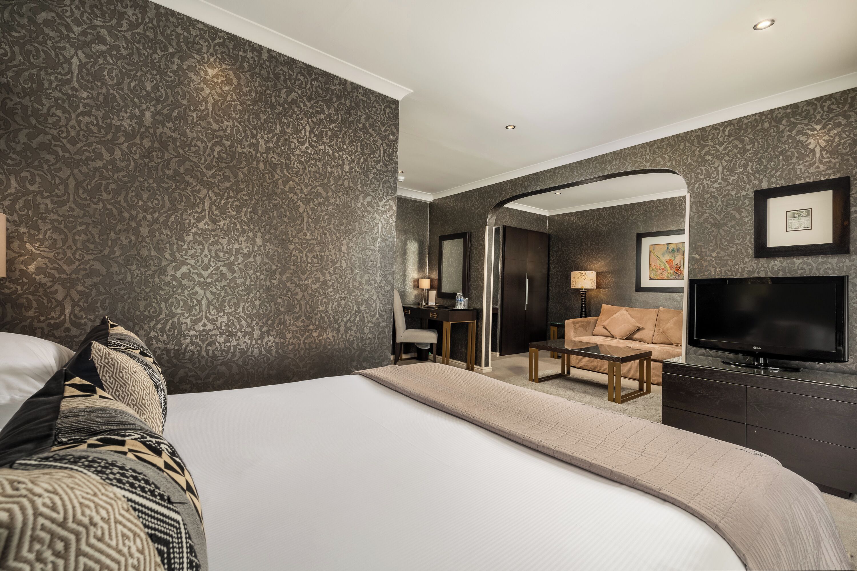 junior suite | in-room safe, desk, iron/ironing board, free wifi