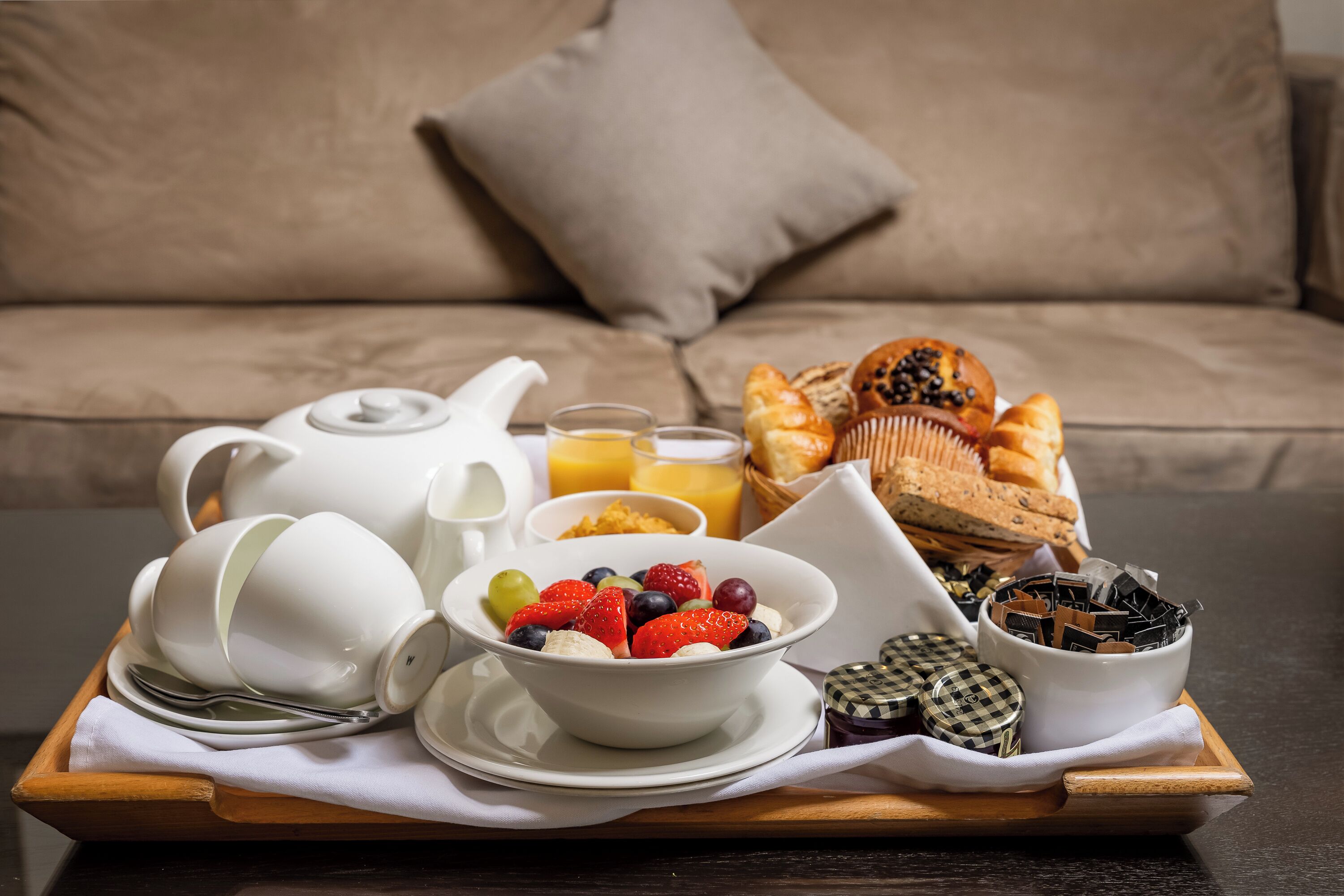 daily continental breakfast (gbp 17.75 per person)