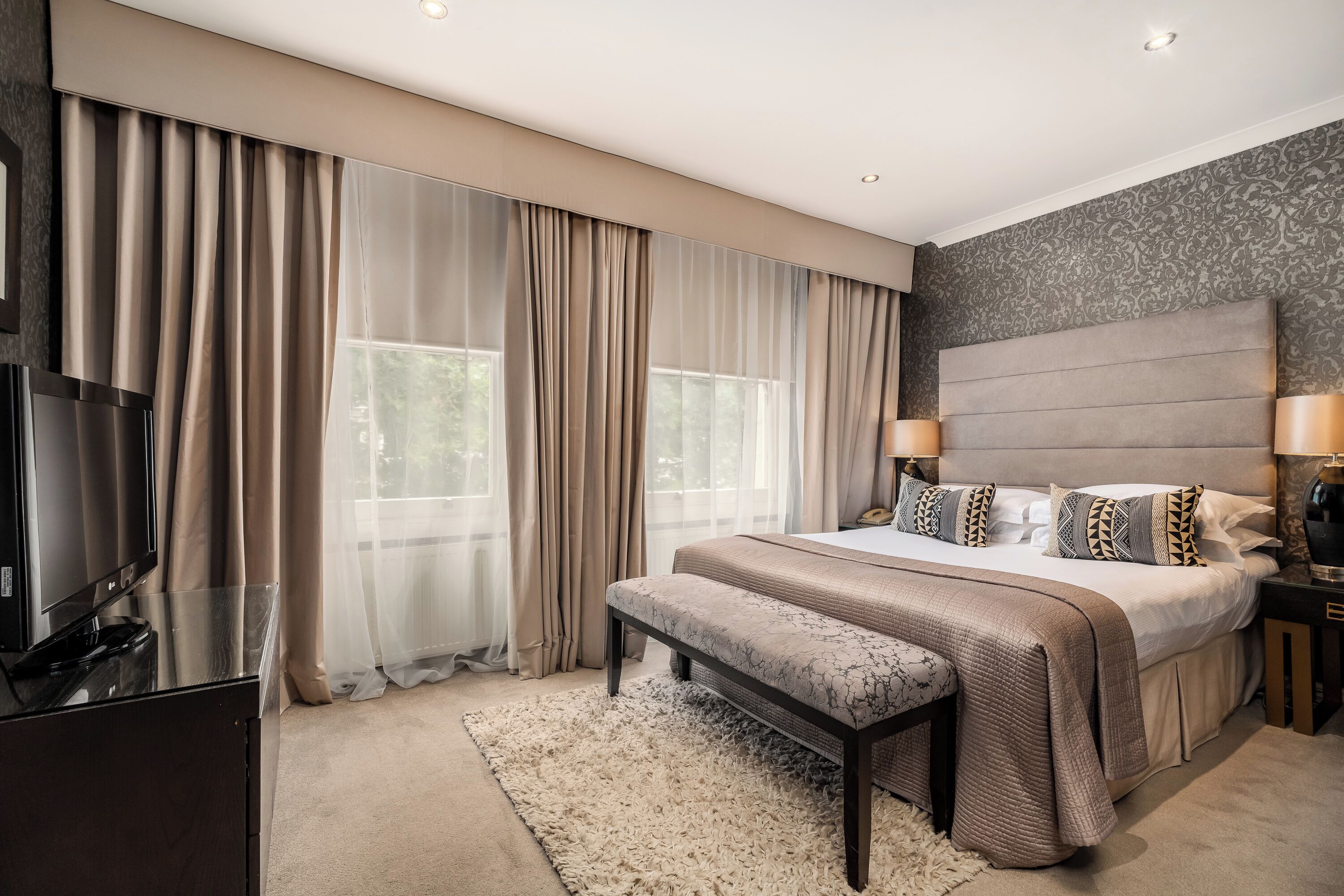 junior suite | in-room safe, desk, iron/ironing board, free wifi