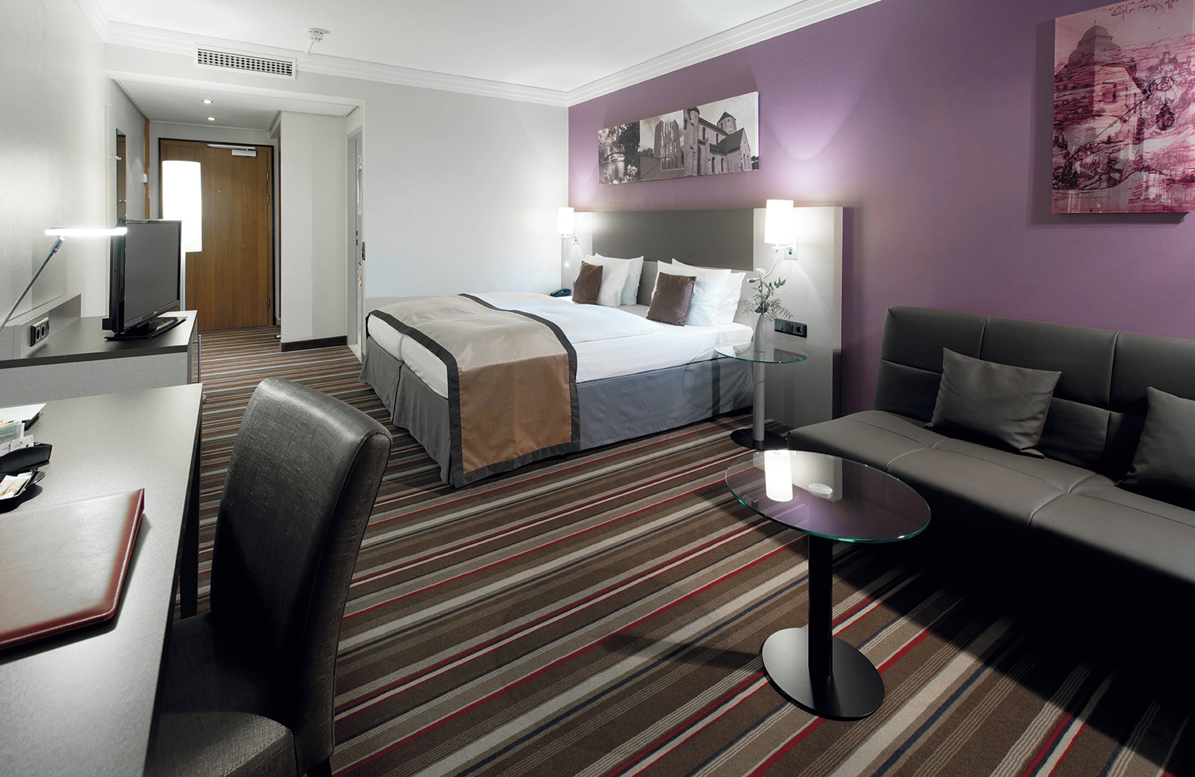 desk, soundproofing, iron/ironing board, free wifi