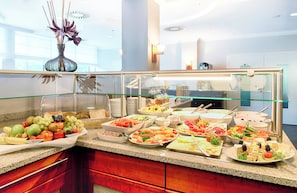 Daily buffet breakfast (EUR 17 per person)
