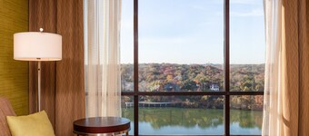 Holiday Inn Austin -Town Lake by IHG