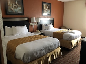 Desk, free cribs/infant beds, free WiFi, bed sheets