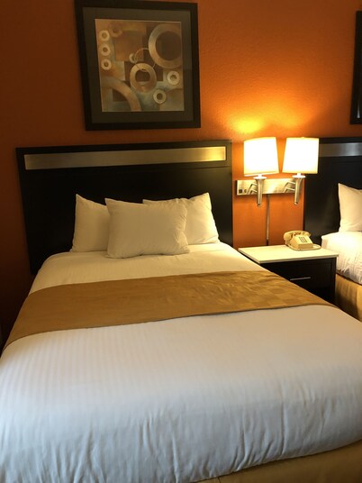 Baymont by Wyndham Cincinnati