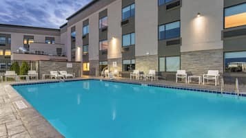 Seasonal outdoor pool