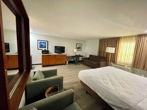 Chambre, 1 très grand lit | Literie hypoallergénique, bureau, Wi-Fi gratuit, draps fournis