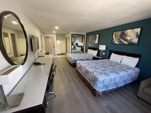 Habitación básica, 2 camas matrimoniales | 1 habitación, ropa de cama hipoalergénica, escritorio y wifi gratis 