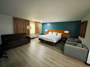 ملاءات للفراش لا تسبب الحساسية ومكتب وواي فاي مجانًا وملاءات أسرّة