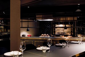 Breakfast, lunch, dinner served; French cuisine
