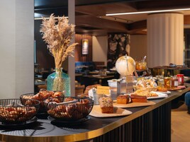 Colazione a buffet a pagamento, servita tutte le mattine