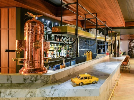 Bar (en la propiedad)