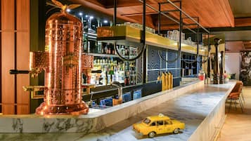 Bar (en la propiedad)