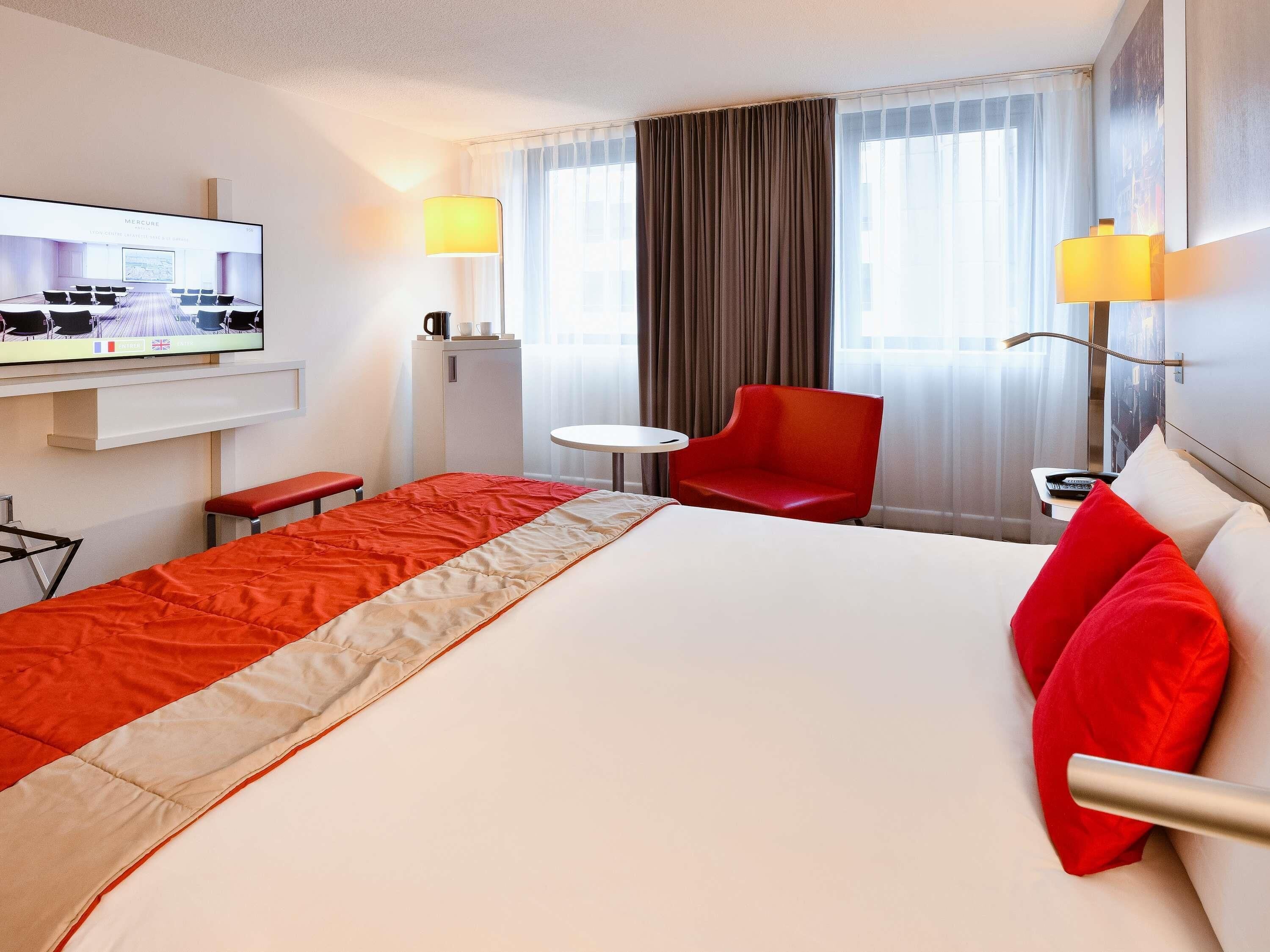 Standard Room, 1 Double Bed | Premium bedding, memory foam beds, in-room safe, laptop workspace