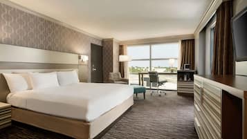 Chambre, 1 trĂšs grand lit, non-fumeur, balcon