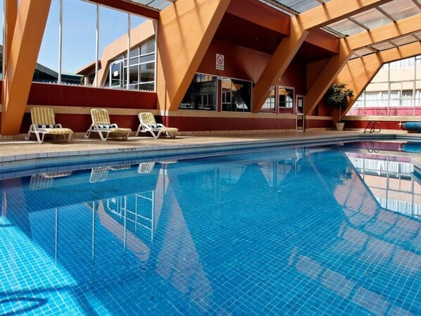 Indoor pool, outdoor pool