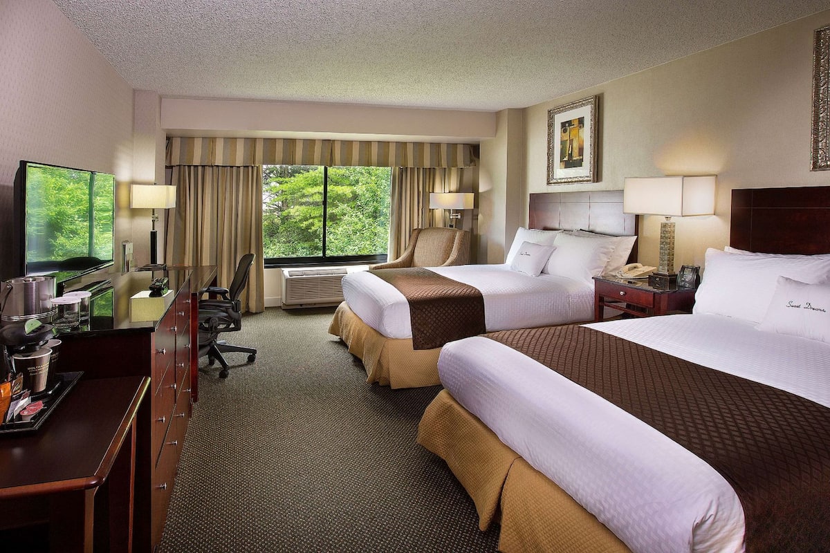 In-room safe, desk, laptop workspace, blackout curtains