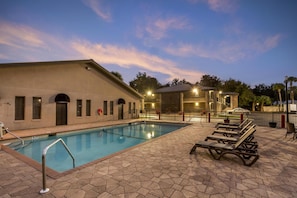 Outdoor pool - Best Western Inn Of Palatka (East Palatka)