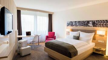 Premium bedding, in-room safe, desk, blackout curtains