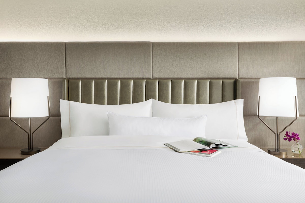 Premium bedding, pillow-top beds, in-room safe, desk