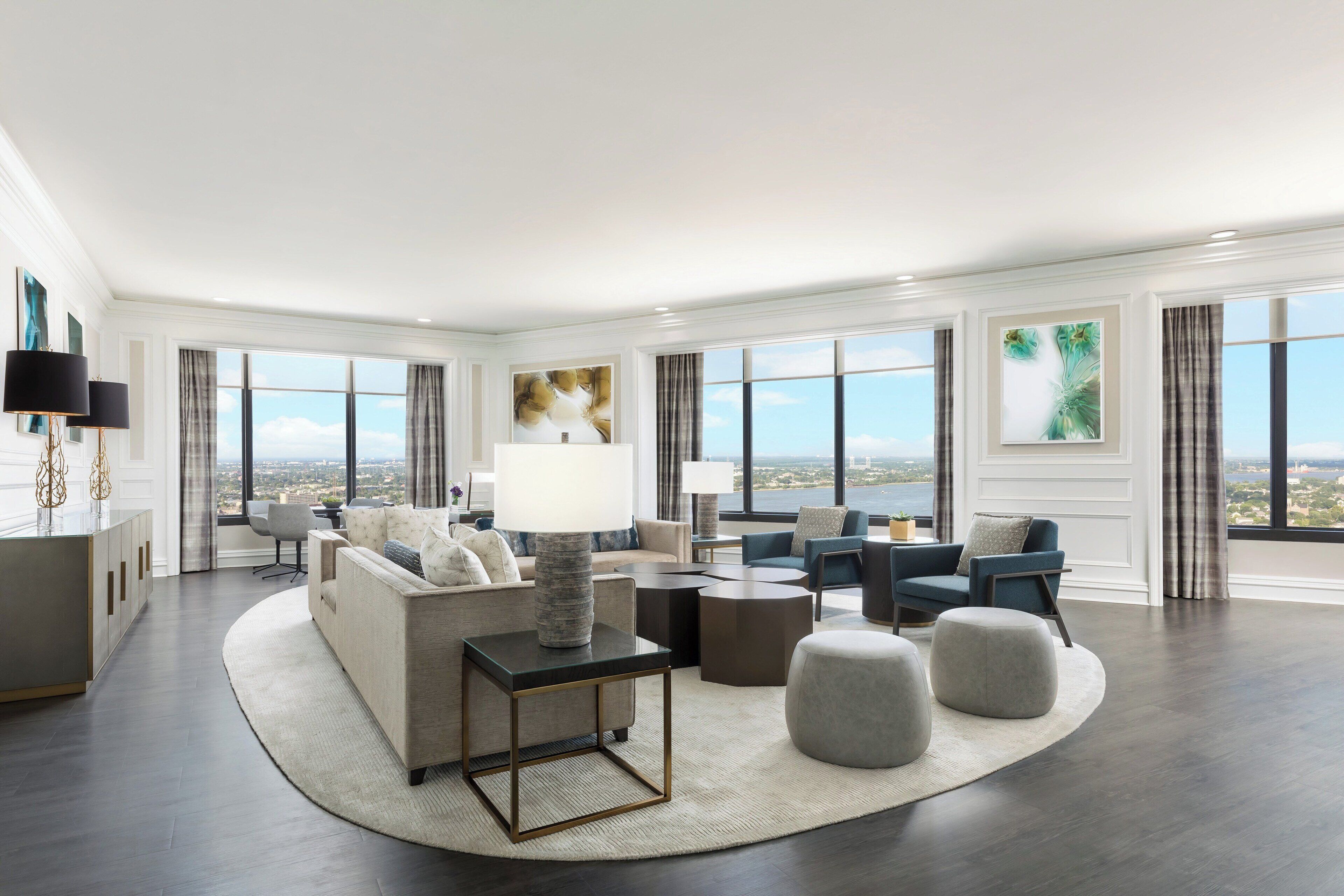 Presidential Suite, 1 Bedroom, River View | Living room | 27-inch flat-screen TV with digital channels, TV, pay movies