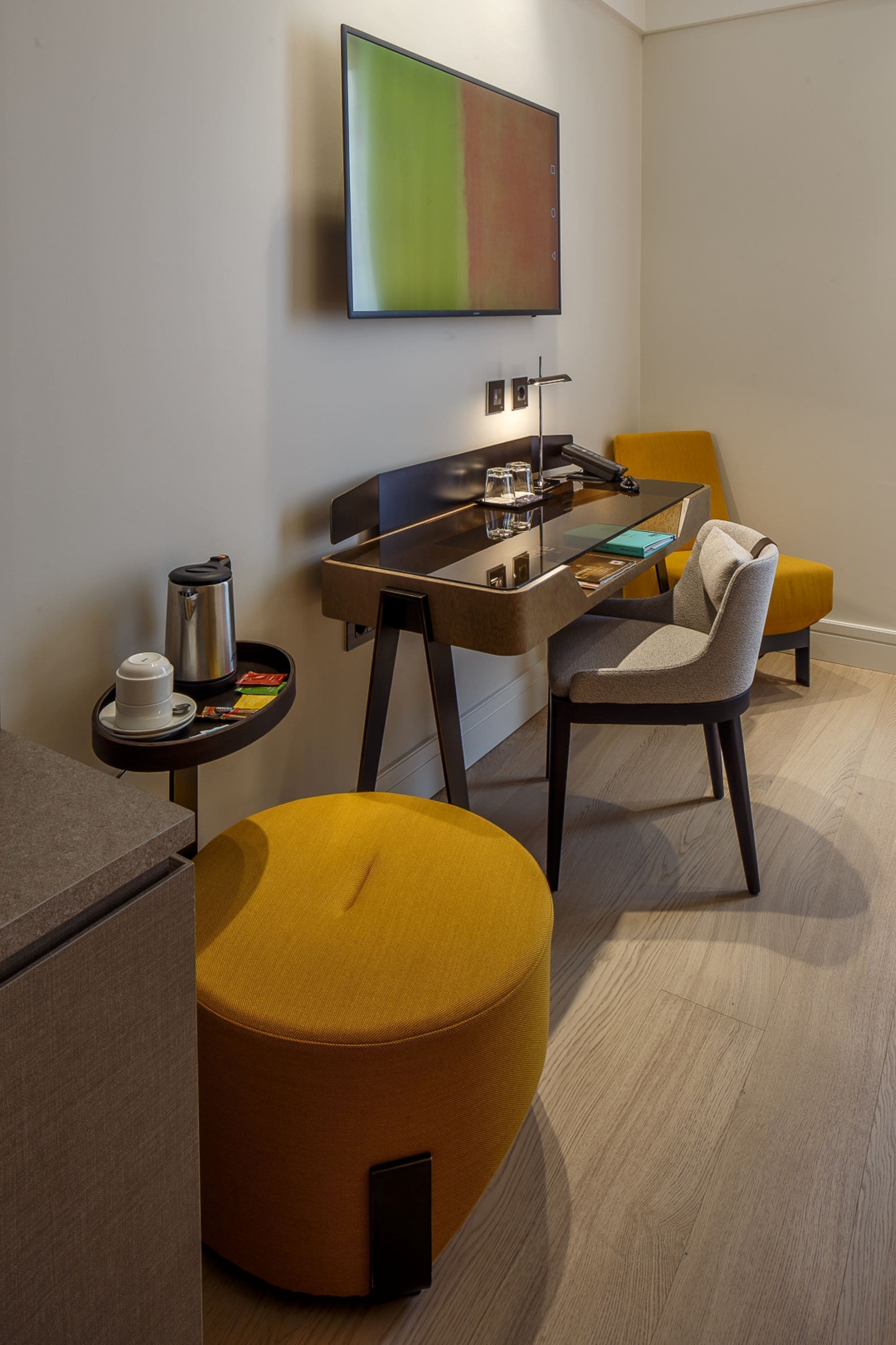 premium double or twin room | 1 bedroom, minibar, in-room safe, desk