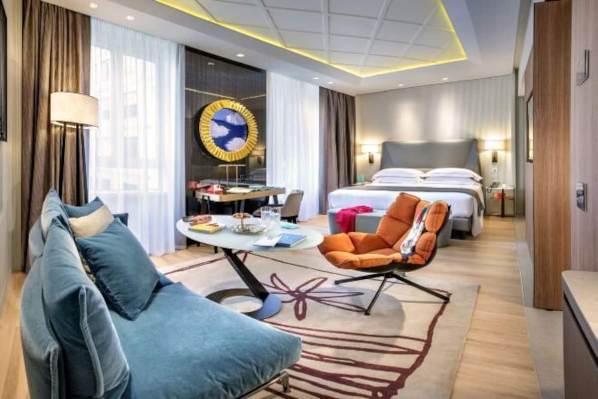 1 sovrum, minibar, värdeförvaringsskåp på rummet och skrivbord