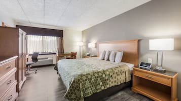 Bureau, fer et planche Ă repasser, Wi-Fi gratuit, draps fournis