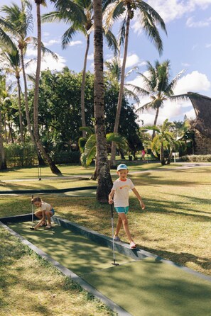 Children’s play area – outdoor