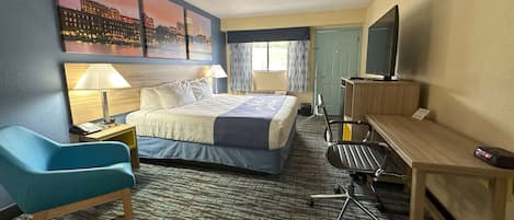 Room, 1 King Bed, Non Smoking (First Floor) | In-room safe, individually decorated, individually furnished, desk