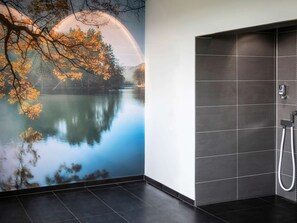 Sauna, Thai massages, 1 treatment room, massages